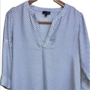 The Limited 1/4 Sleeve Polka Dot Chiffon V-neck Size Small